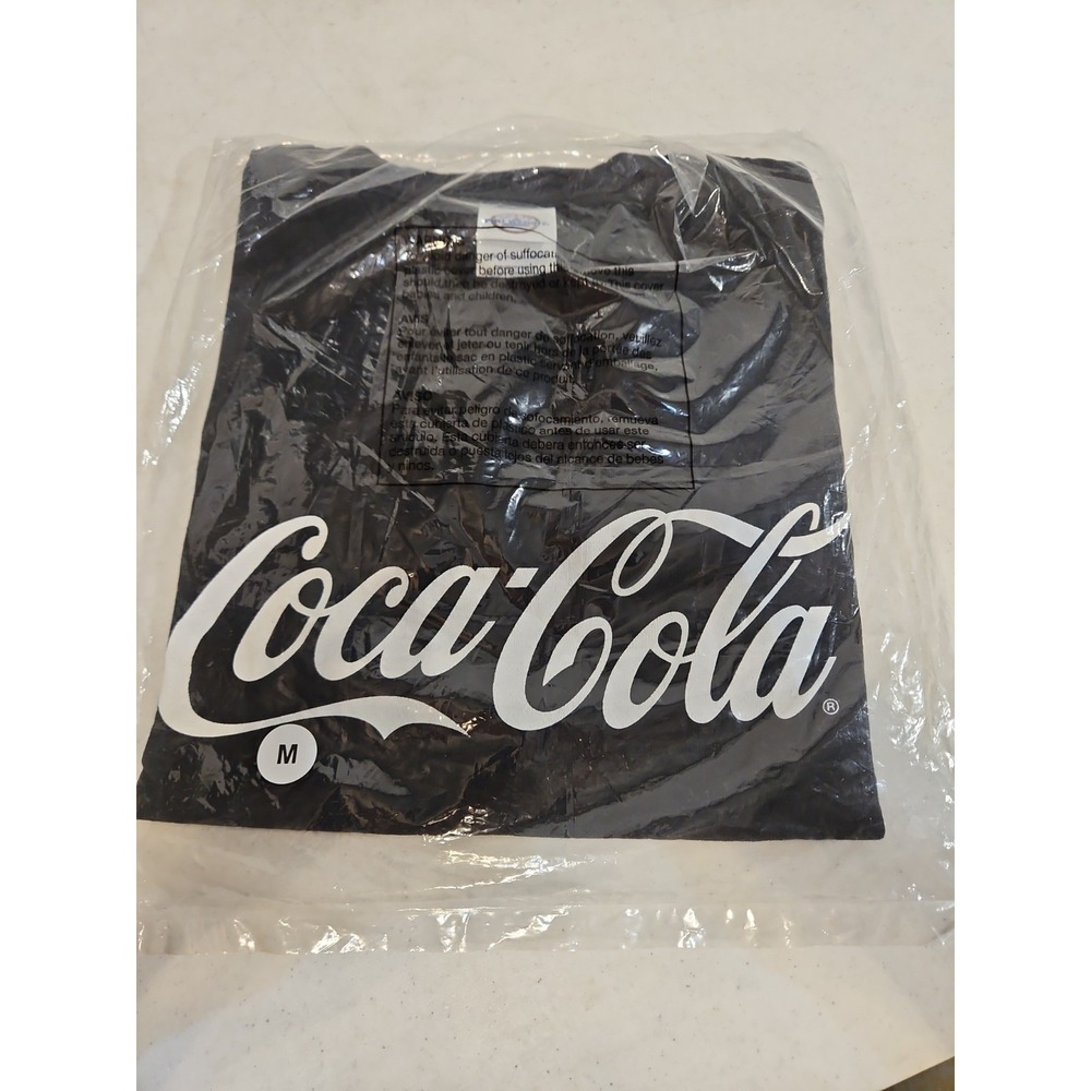 New Coca-Cola Logo‎ T-Shirt Unisex Black Medium Delta Pro Weight T Shirt(1748